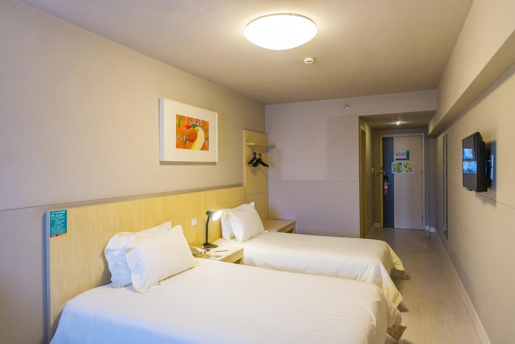Jinjiang Maotai Road Hotel 3*